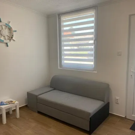 Apartment Makvirag