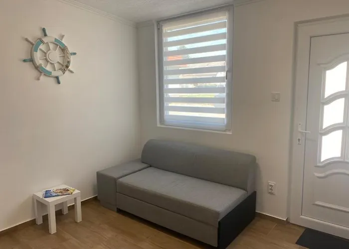 Apartment Makvirag